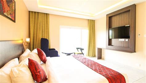 WHITE PEARL RESIDENCY (Periyamudaliyar Chavadi) - Hotel Reviews, Photos ...