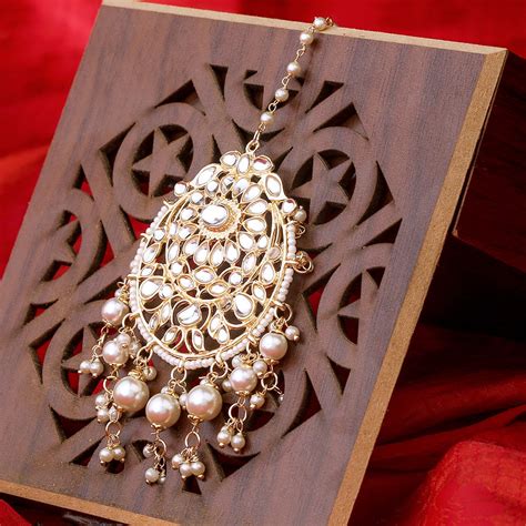 Laida Gold Plated Kundan Studded Chand Style Maang Tika
