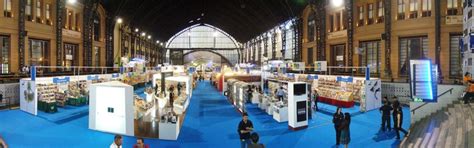 PRAXEDIS: Stands, Opiniones de clientes y Servicios