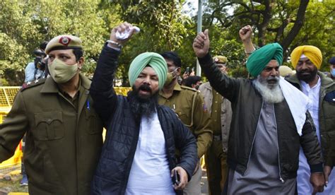 As talks between farmers and Centre fail, protests erupt across country ...