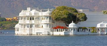 Amazing 3 Days Ahmedabad to Mount Abu Vacation Package | Ahmedabad ...