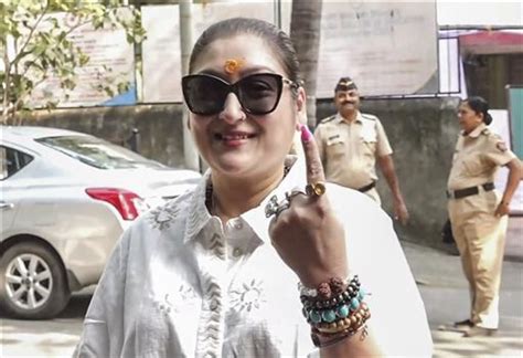 Mumbai votes: Politicians, industrialists and bollywood celebrities ...