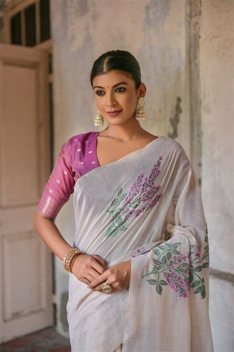 5 Elegant Cotton Sarees For Office Wear | Herzindagi