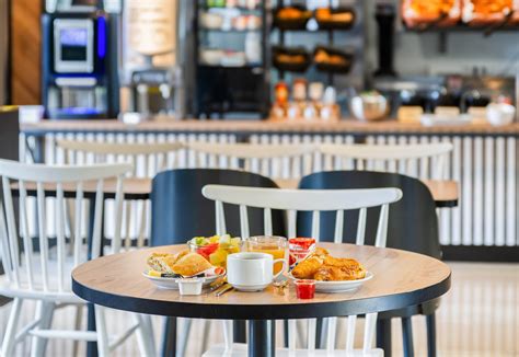 B&B HOTEL Lyon Centre Part Dieu Gambetta - proche Gare de la Part-Dieu