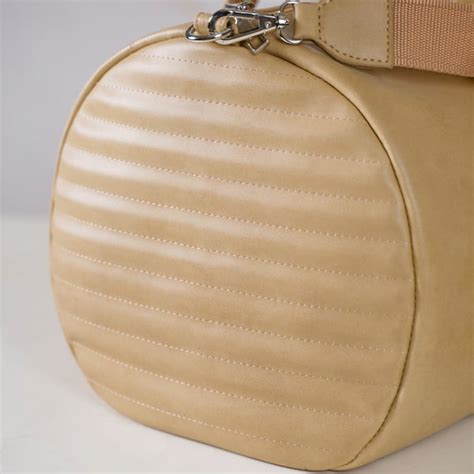 Jet-Setter Duffle Bag Beige Large 17x9 Inch Online - Premium Duffel Bag ...