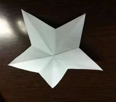 儿童剪纸:五角星的剪法详细步骤图解_等份