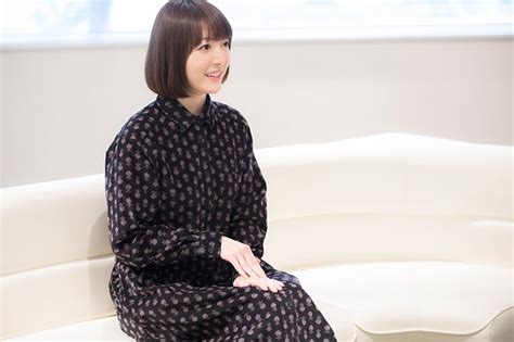 https://ogre.natalie.mu/media/pp/static/music/hanazawakana09/photo08.jpg