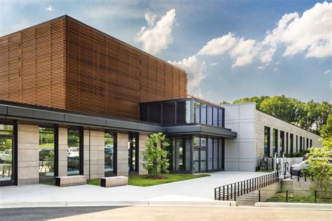 Laboratory Outside View 的图像结果