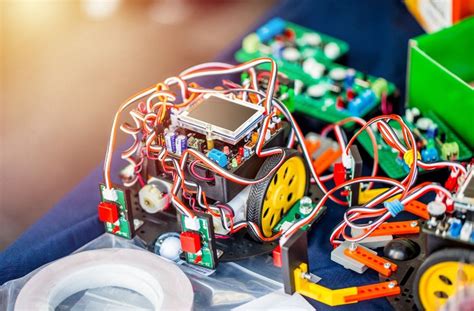 Family Day | Robots Invade the Art Lab! , Kids Rockwell Art Lab ...