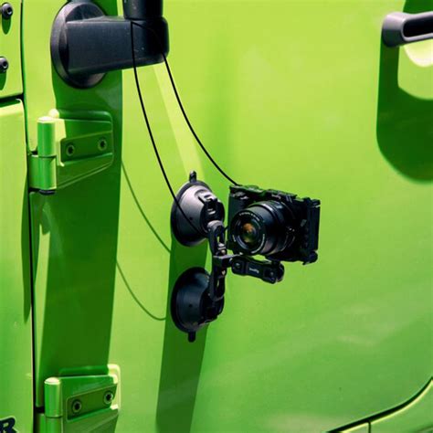 SmallRig Portable Dual Suction Cup Camera Mount SC-2K | Future Forward