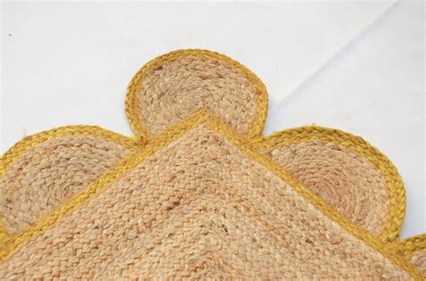 Natural Jute Scallop Rug with Yellow Trim – Dhurrie World