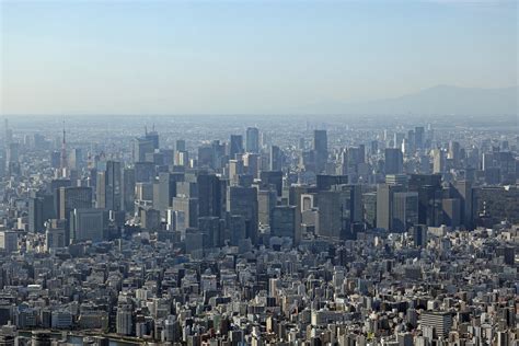 東京スカイツリー定点観測所 : 東京スカイツリーの天望回廊から見た東京の超高層ビル群（2021年10月30日）