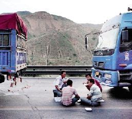 京藏高速堵车20多天，滞留上百公里 “半个中国的拉煤车堵在这儿” - 长江商报官方网站