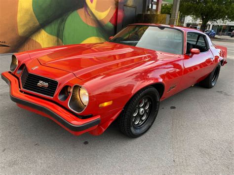1977 Chevrolet Camaro Z28 at Indy 2020 as W86.1 - Mecum Auctions