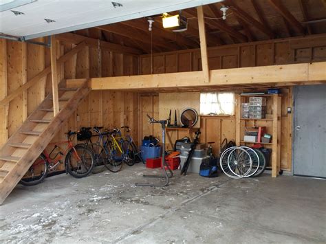 What a beautiful garage... loft! Loft Garage, Plan Garage, Dream Car ...