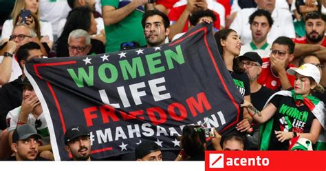 Las jugadoras iraníes se niegan a cantar su himno en la Copa Asiática