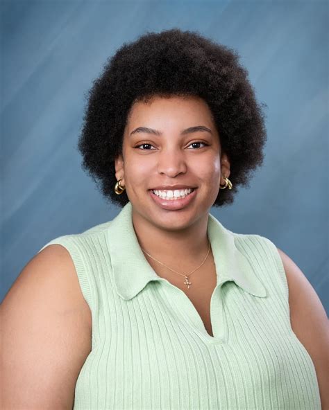 Moore, Brianna-English Language Arts / Meet Ms. Moore