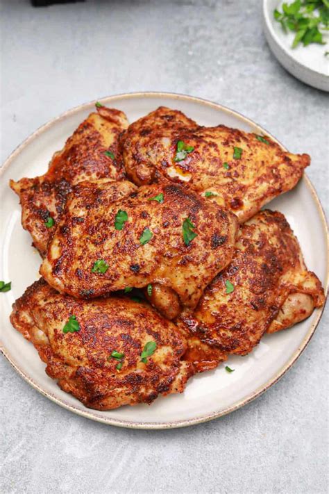 Pan Fried Boneless Chicken Thighs - Recipe Vibes