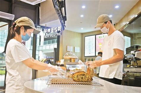 无声面包店 赞誉挂满“面包树” - 新闻中心 - 深圳市残疾人联合会