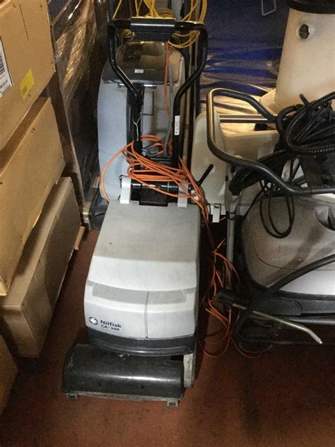 Lot 19 - Nilfisk CA340 Floor Machine Scrubber Cleaner