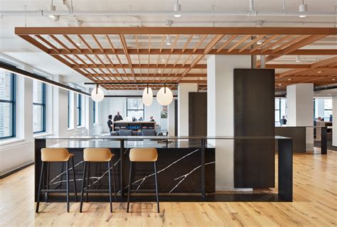 Lamar Johnson Collaborative Offices - Chicago | Office Snapshots