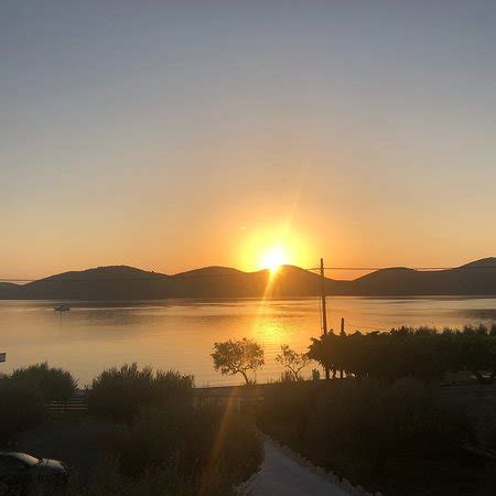 ELOUNDA SEA SUITES - Apartment Reviews, Photos, Rate Comparison ...