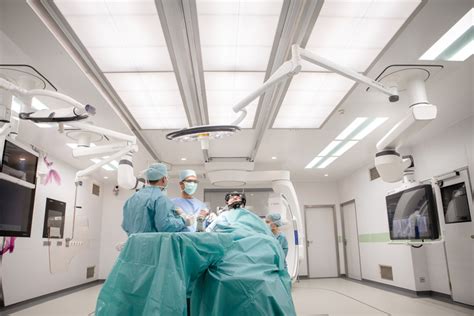 Getinge IN2 - modular walls for your OR - Getinge