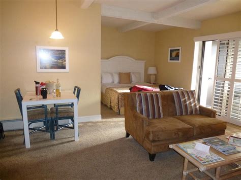 LOBOS LODGE - Updated 2022 Prices & Hotel Reviews (Carmel, CA)