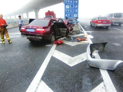 上海：的哥心急回家送儿子中考 出车祸致一死三伤_资讯频道_凤凰网