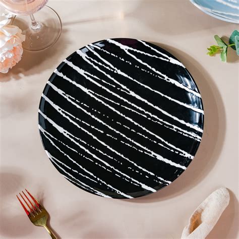 Sleek Abstract Patterned Dinner Plate Black 9.5 Inch Online - Premium ...