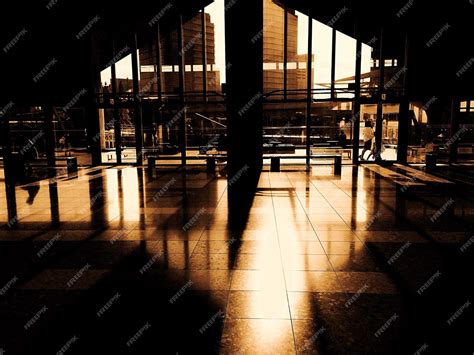 Premium Photo | Sunlight falling on flooring of building