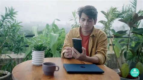 Jio लॉन्च करेगा सस्ता लॉपटॉप? AGM में नजर आया Jio Book लैपटॉप, कम हो ...