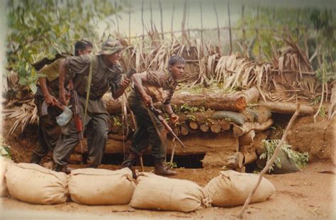 ஓயாத அலைகள் - Unceasing Waves - 3 southern Vanni Battles - 1999 (24 ...