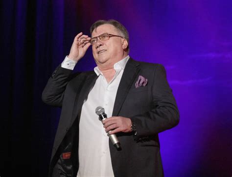 Dino Merlin se potresnim rečima oprostio od Halida: "Stigao sam da se ...