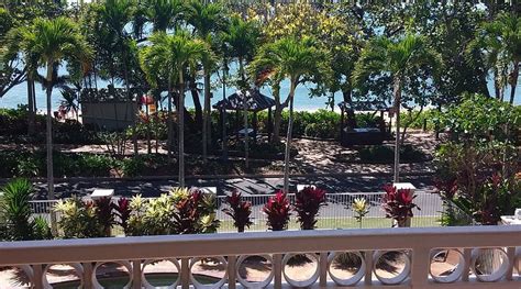 SEASHELLS (Trinity Beach, Cairns Region) - Apartment Reviews & Photos ...