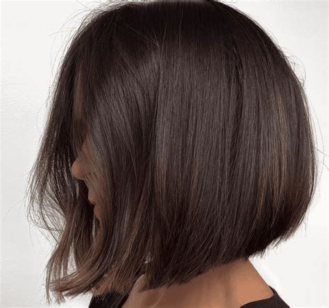Concave Layered Haircut 18 Long Angled Bob Haircuts Prove Blunt Isn't
