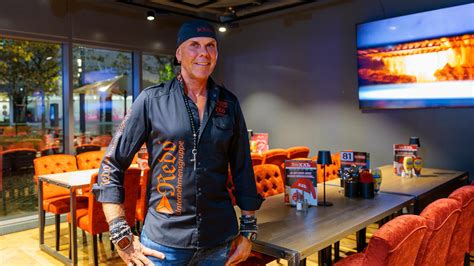 Gastro-Influencer verlost eine Hochzeit auf Instagram | moz.de