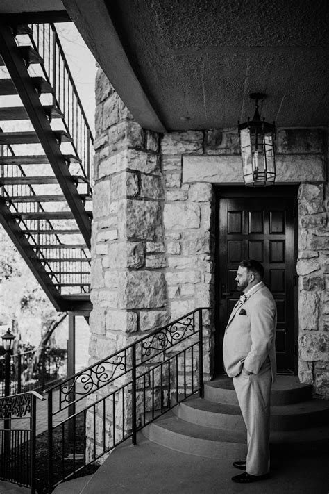 The Carriage Club Kansas City Wedding Photography // Kylie + Phillip