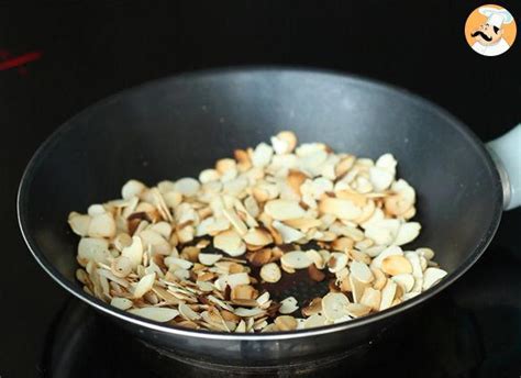 Raspberry tiramisu log