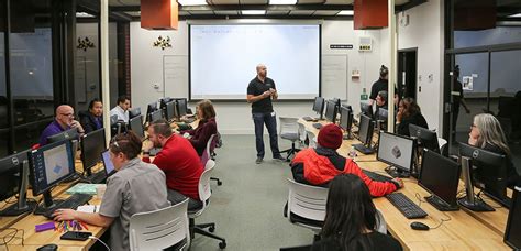 Autodesk Tutor 的图像结果