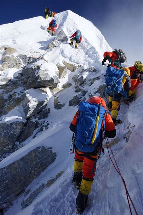 33名深圳人曾登顶珠峰，王石创下多项纪录！_读特新闻客户端