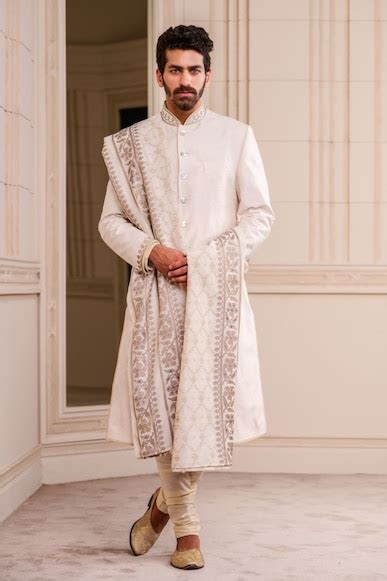 Buy Ivory Classic Silk Sherwani for Men from Tasva 1078554