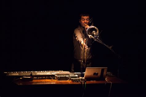 Ligament • Ideas / Dance / Connect • An Attakkalari initiative