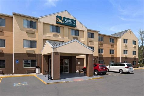 QUALITY INN & SUITES (Bozeman) - Hotel Reviews, Photos, Rate Comparison ...