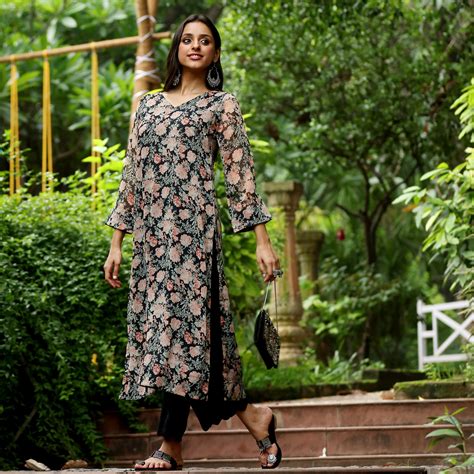 Faza straight Georgette Kurta – Kameez.co