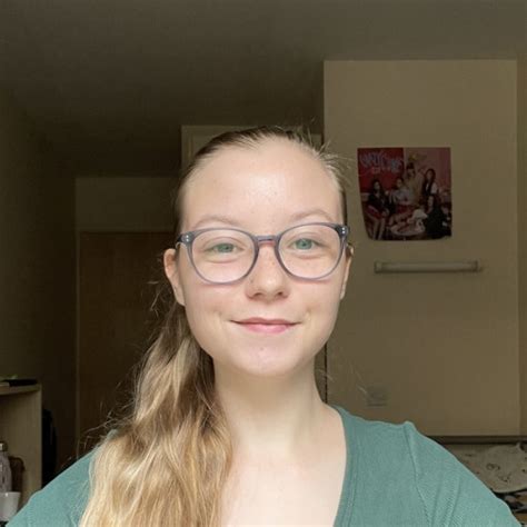 Connie - Maths teacher - ₹2390/h