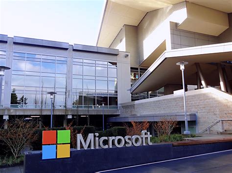 探访微软总部：这3栋建筑代表着它的过去、现在和未来_凤凰科技