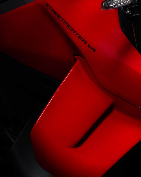 Ducati Streetfighter V4 MY25 – High-Performance Naked Motorcycle