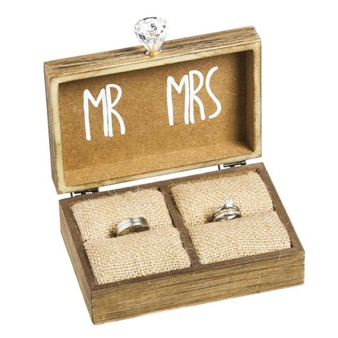 25 Beautiful Wedding Ring Boxes | Zen Merchandiser
