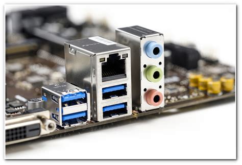 Audio Interface vs Sound Card 的图像结果